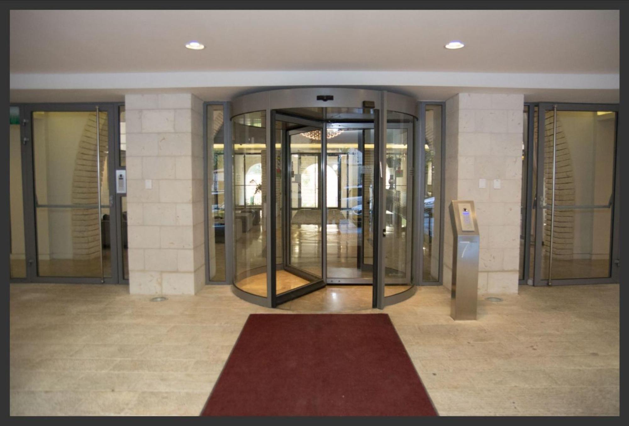 Kook Isrentals - Aparthotels In City Center Jerusalén Exterior foto